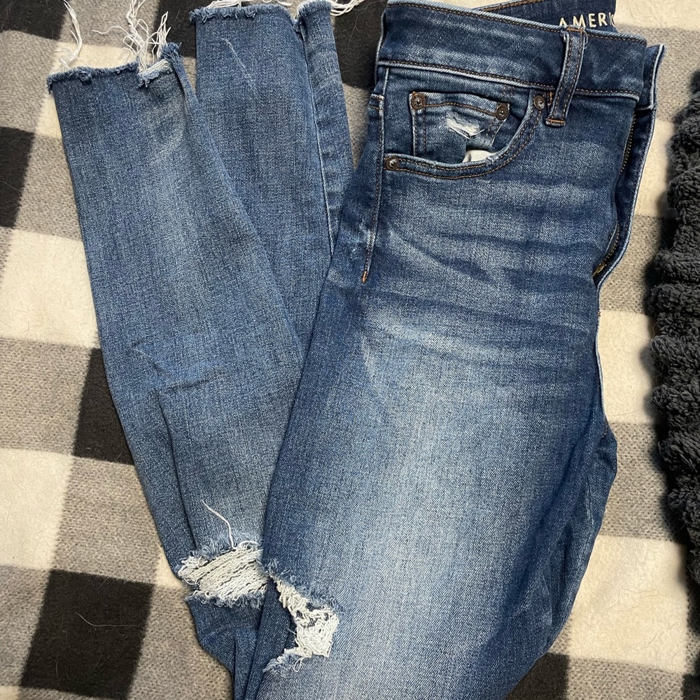 Distressed Super Stretch American Eagle Super Hi Rise Jeggings Size 4 Short
